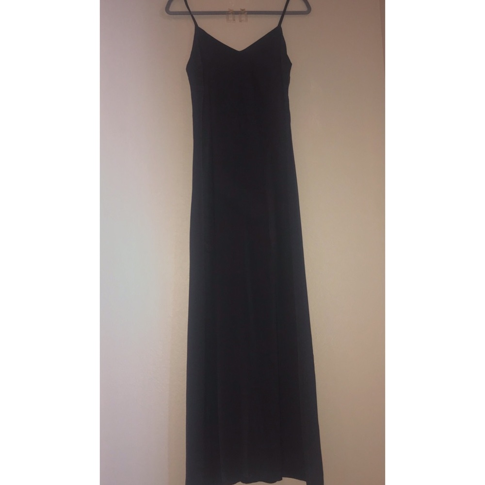 🔥 Long Silky Black Dress